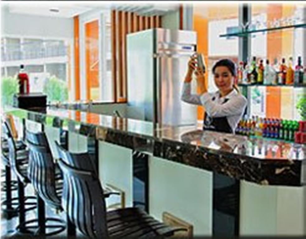 Hotel Marsi Pattaya Exterior foto