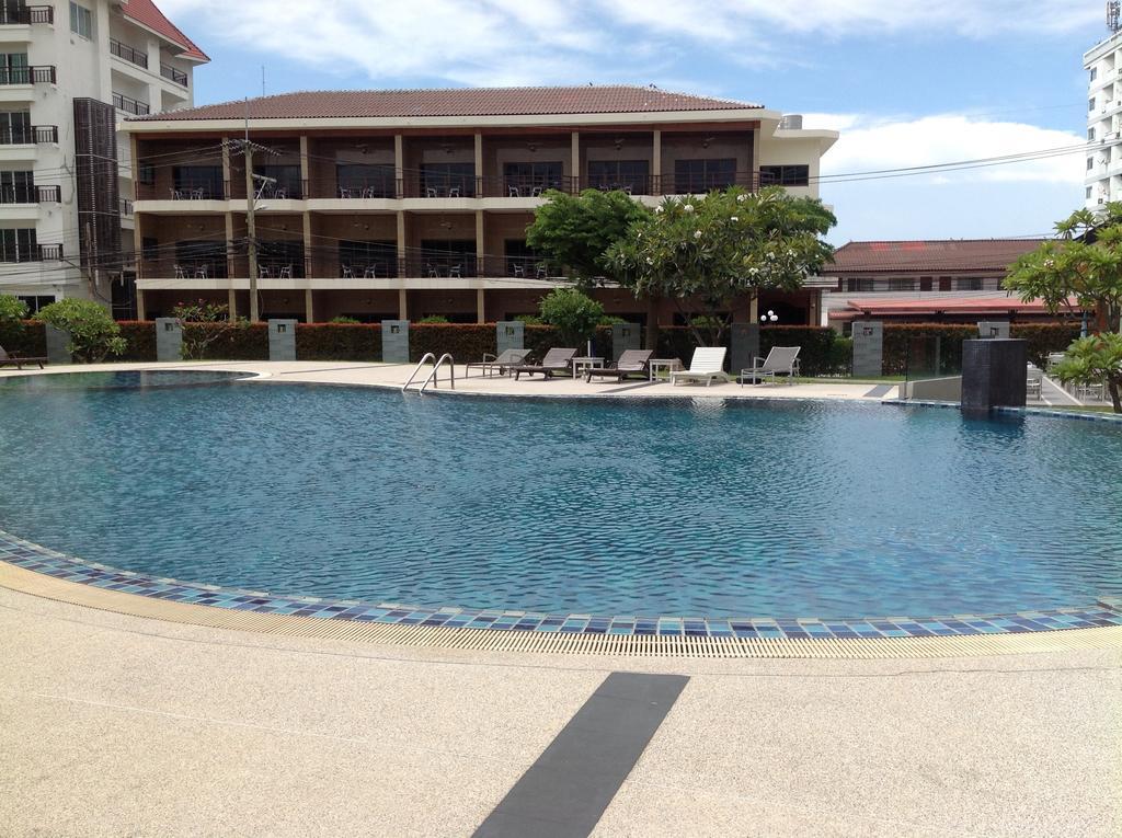 Hotel Marsi Pattaya Exterior foto